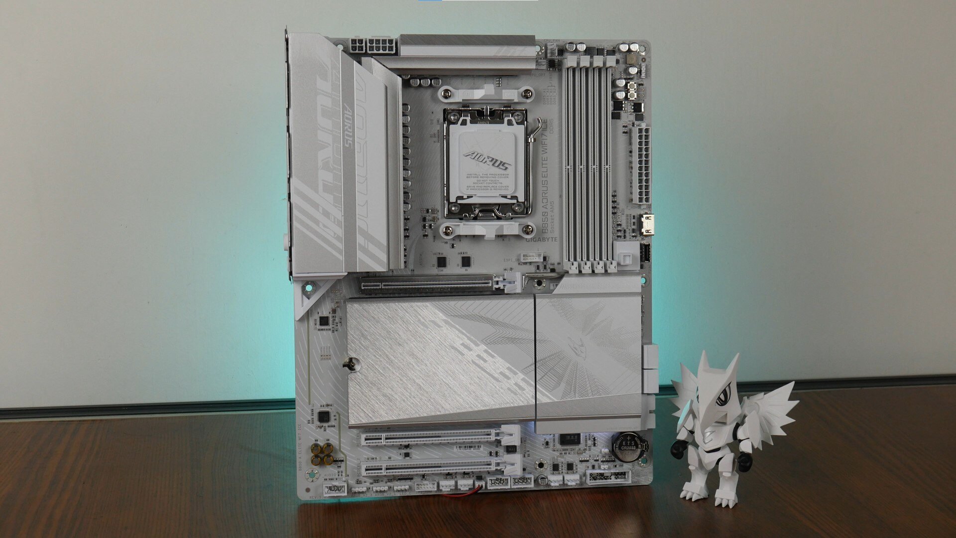 Unboxing & Overview: Gigabyte B850 AORUS ELITE WIFI7 ICE AM5